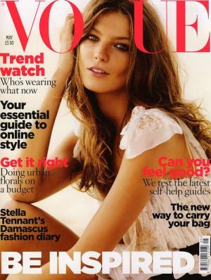 Vogue UK May 2009 - Daria Werbowy.jpg
